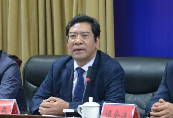铁岭市出台解决群众"办事难"首批53项便民举措新闻发布会文字实录