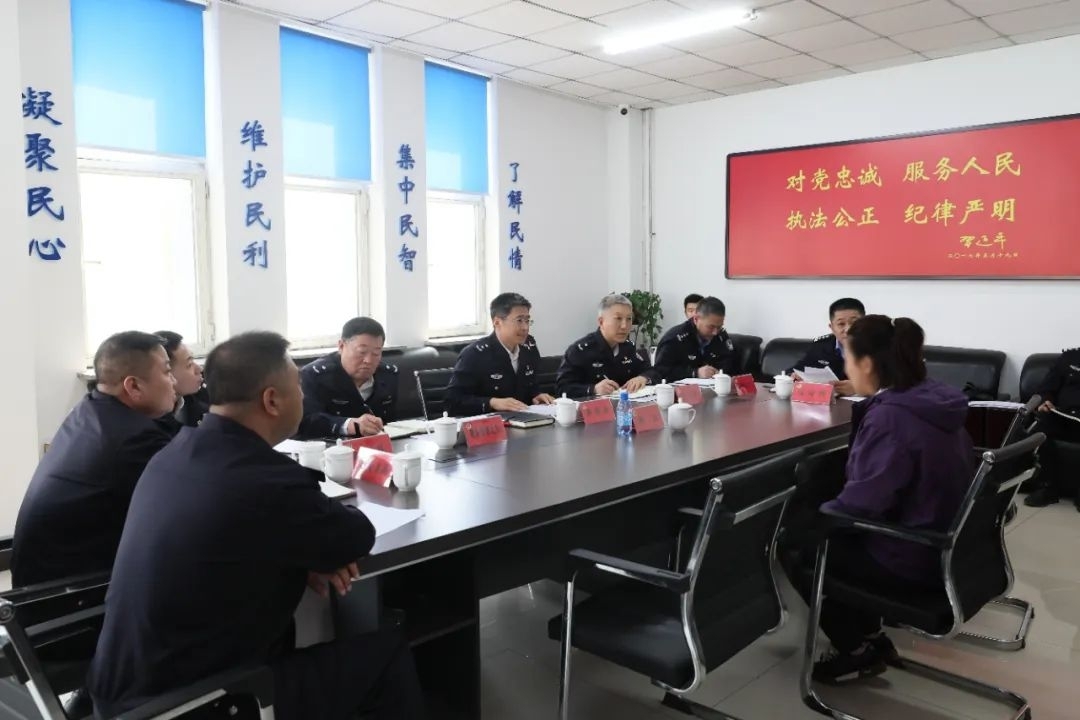 李荣海随机接待信访群众 坚决维护企业群众合法权益 全力保障和促进社会公平正义