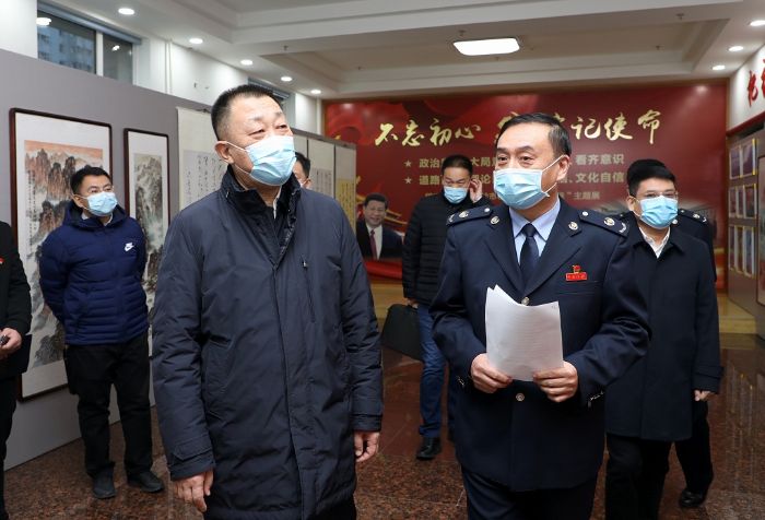 宋诚到市税务局市供电公司调研