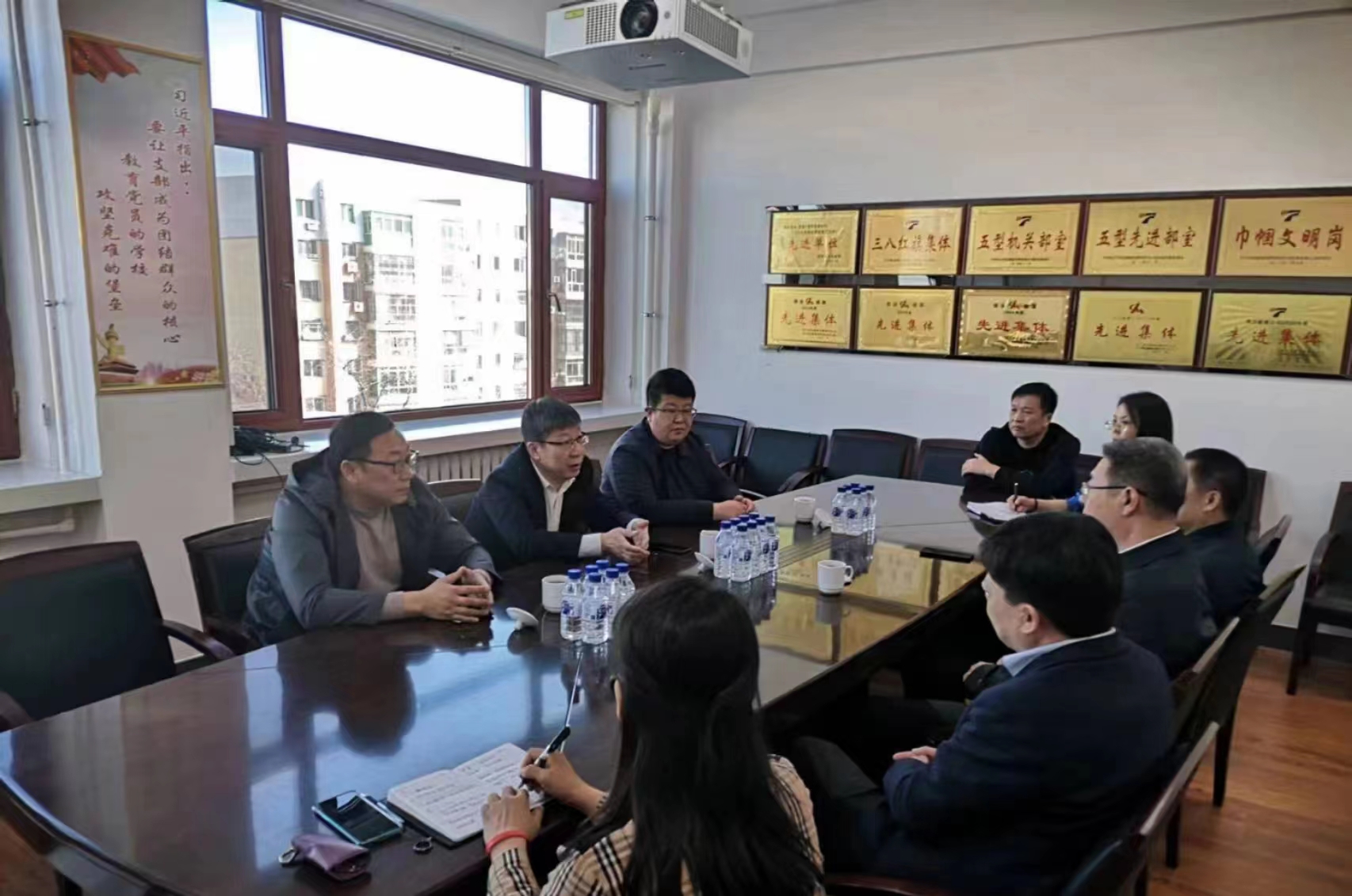 调兵山市人力资源和劳动就业服务中心开展“送服务、送政策”进企业活动
