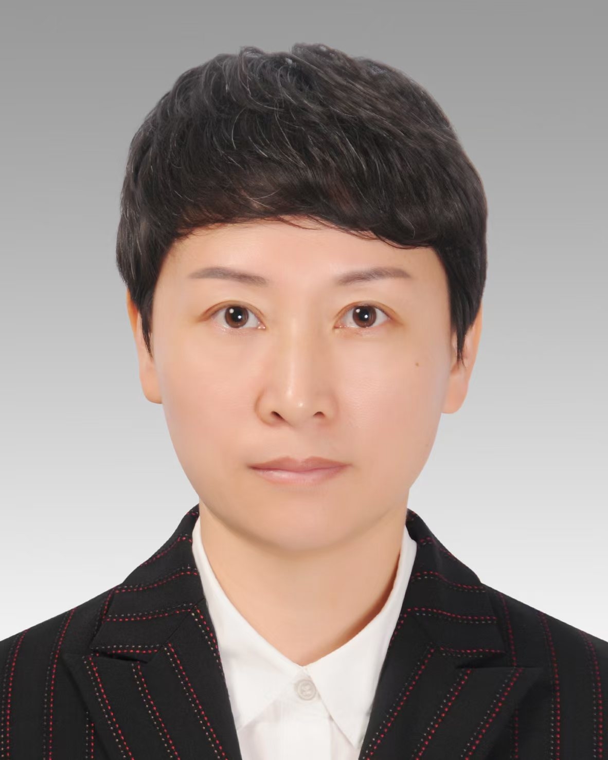 关玲